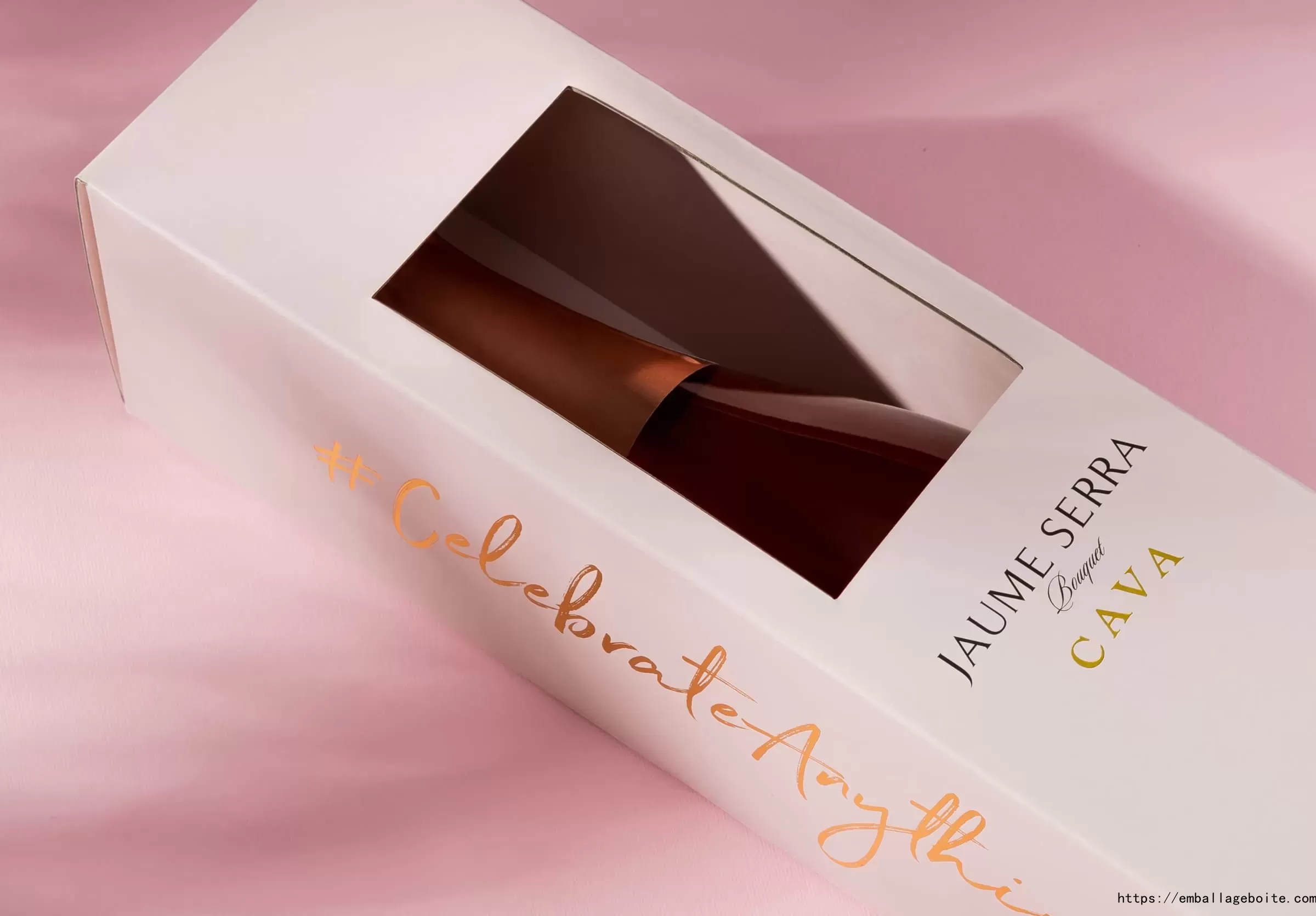 Jaume Serra wine packaging paper board